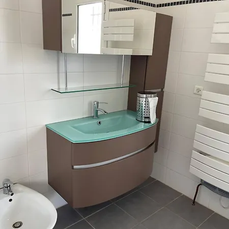 Familiale Avec Piscine Proche De Sete Et De Montpellier Villa Poussan