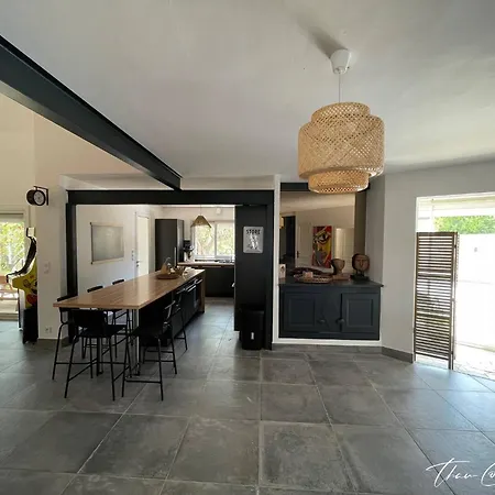 Villa Familiale Avec Piscine Proche De Sete Et De Montpellier Poussan