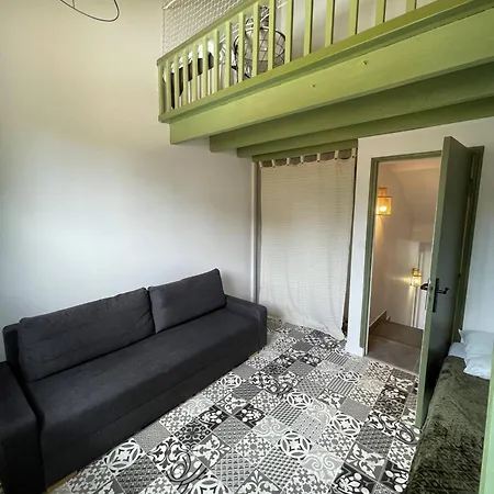 Familiale Avec Piscine Proche De Sete Et De Montpellier Villa