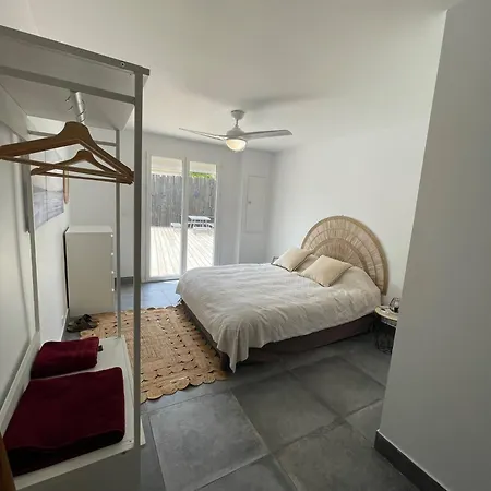 Villa Familiale Avec Piscine Proche De Sete Et De Montpellier *