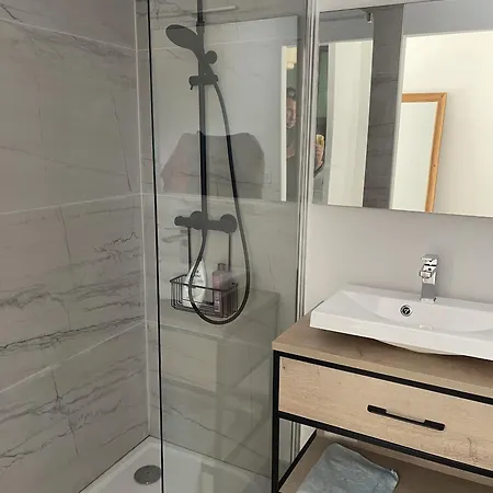 Familiale Avec Piscine Proche De Sete Et De Montpellier * Poussan