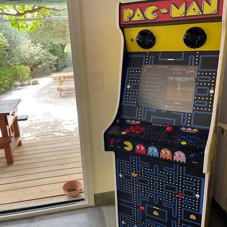 Familiale Avec Piscine Proche De Sete Et De Montpellier Villa